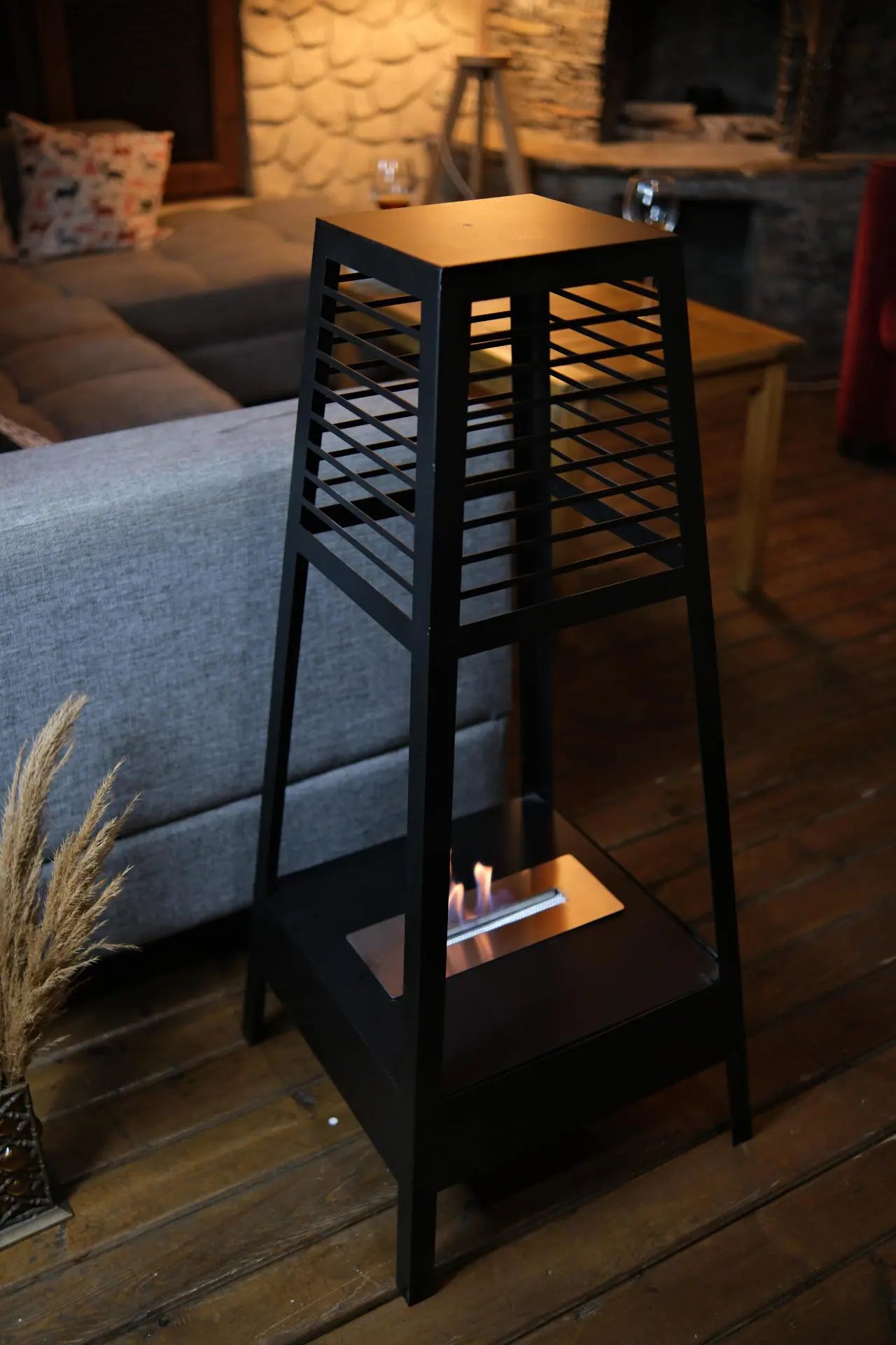 Pyramid Ayaklı Bioethanol Şömine