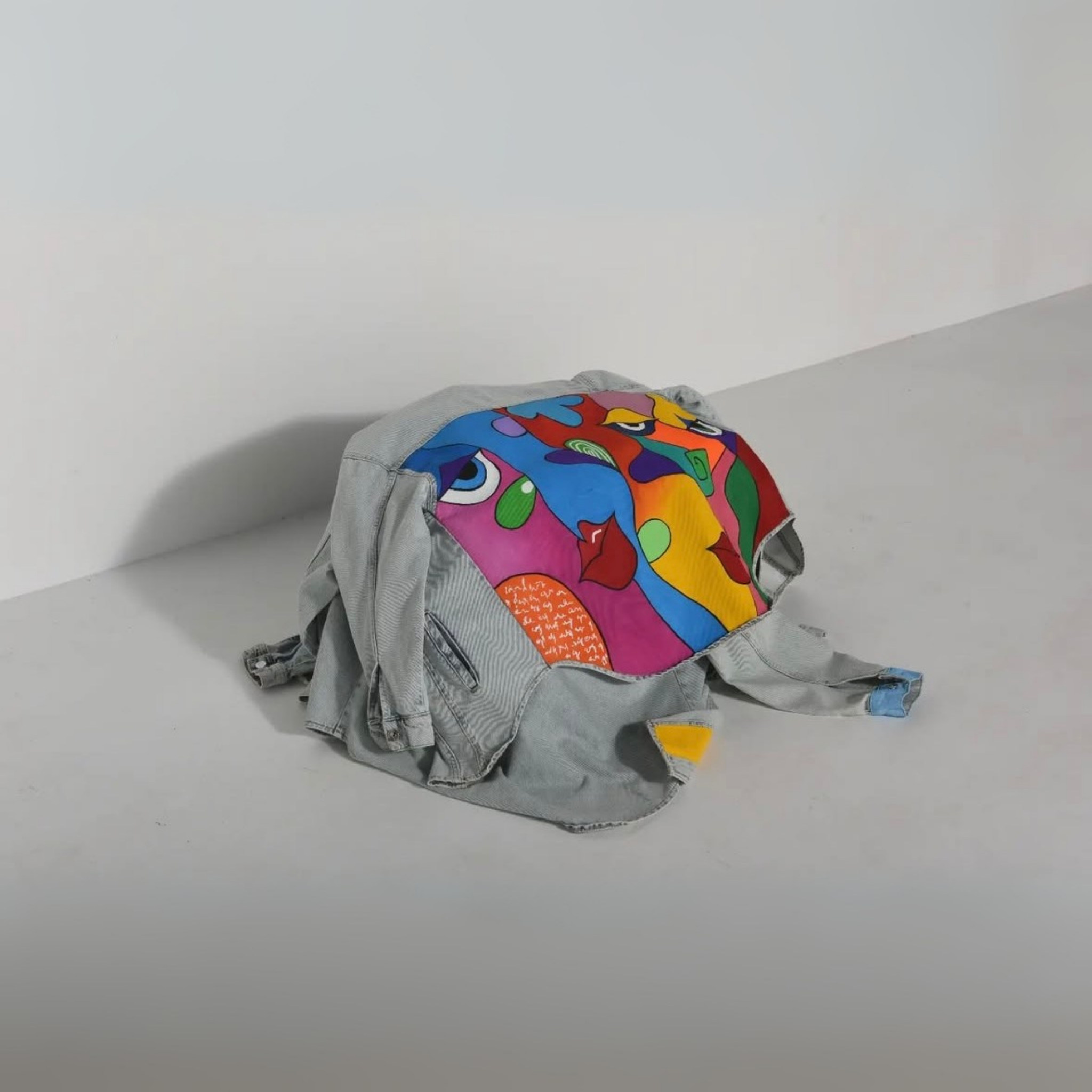 Kendin Tasarla - El Boyaması Kot Ceket