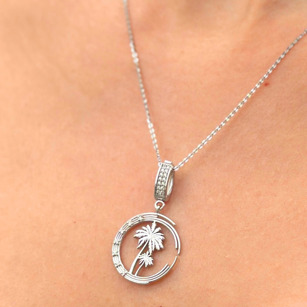 Işığın Mührü Kolye – 14 Ayar Altın, Swarovski Taşlı