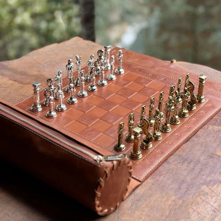 Pantheon Koleksiyon El Yapımı Deri Satranç Takımı
