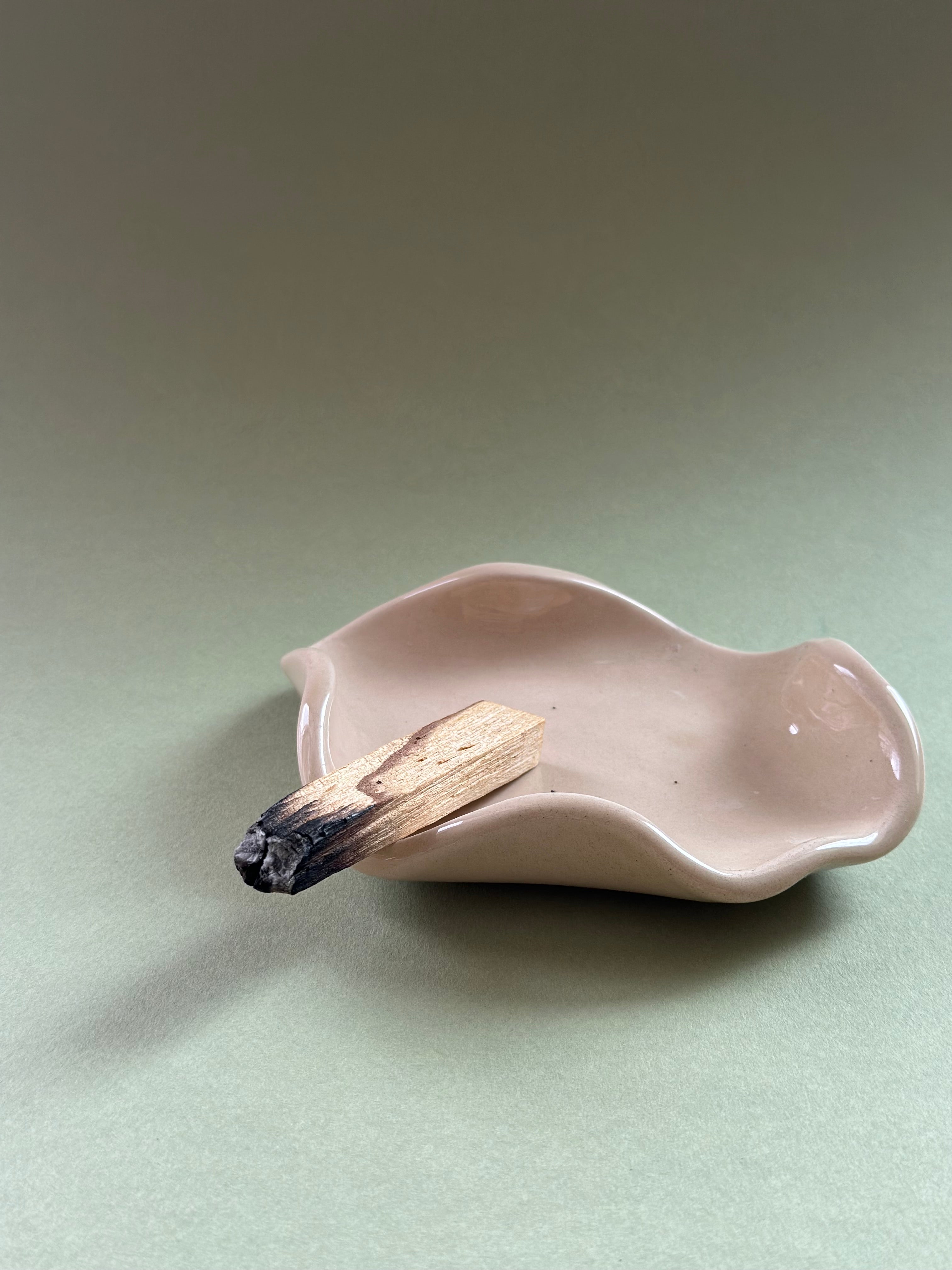 El Yapımı Seramik İkili Tütsülük Seti – Palo Santo & Uzun Tütsülük